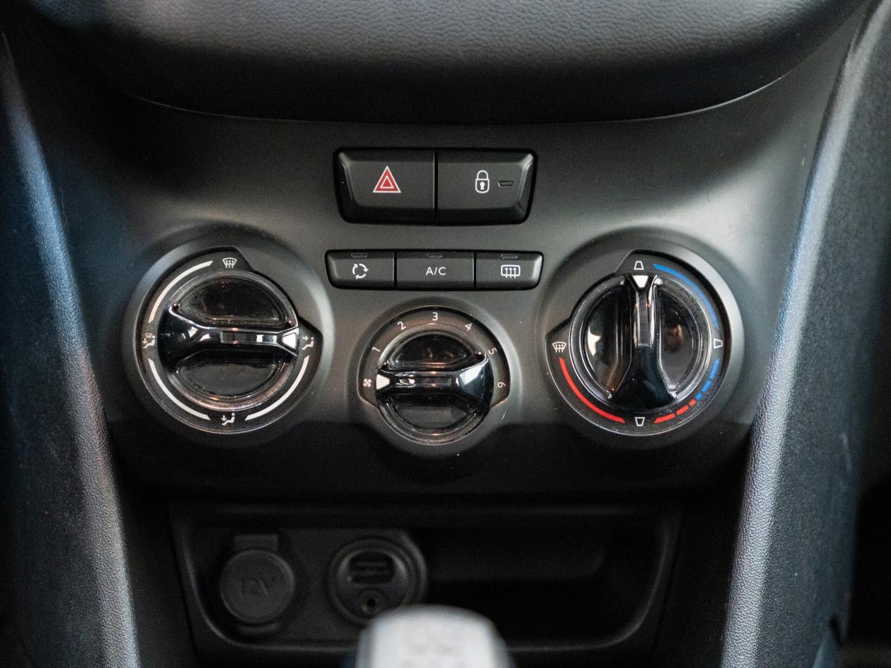 Peugeot 208 1.2 Benzina 82cv