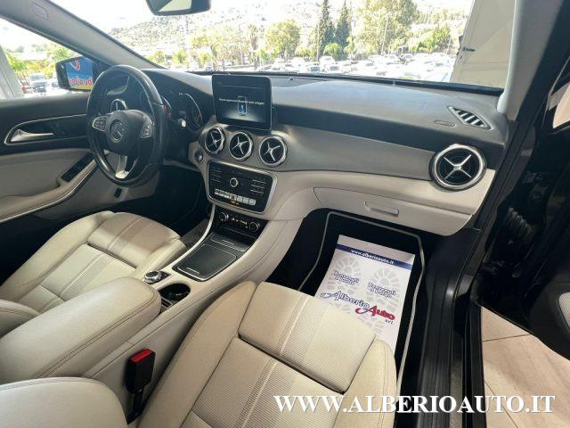 MERCEDES-BENZ GLA 200 d Automatic Sport Premium