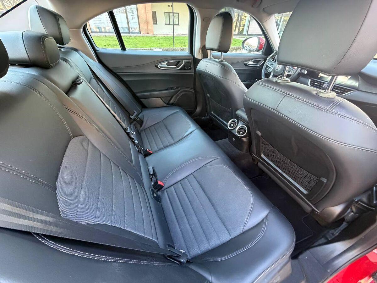 Alfa Romeo Giulia 2.2 t Giulia 150cv