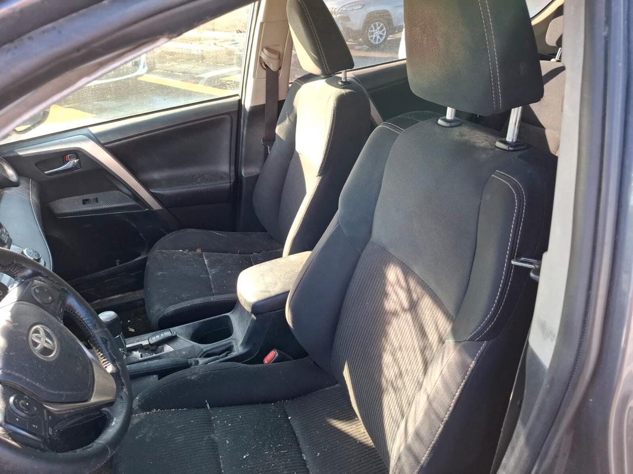 Toyota RAV 4 2.2 D-CAT 4WD - SINISTRATO