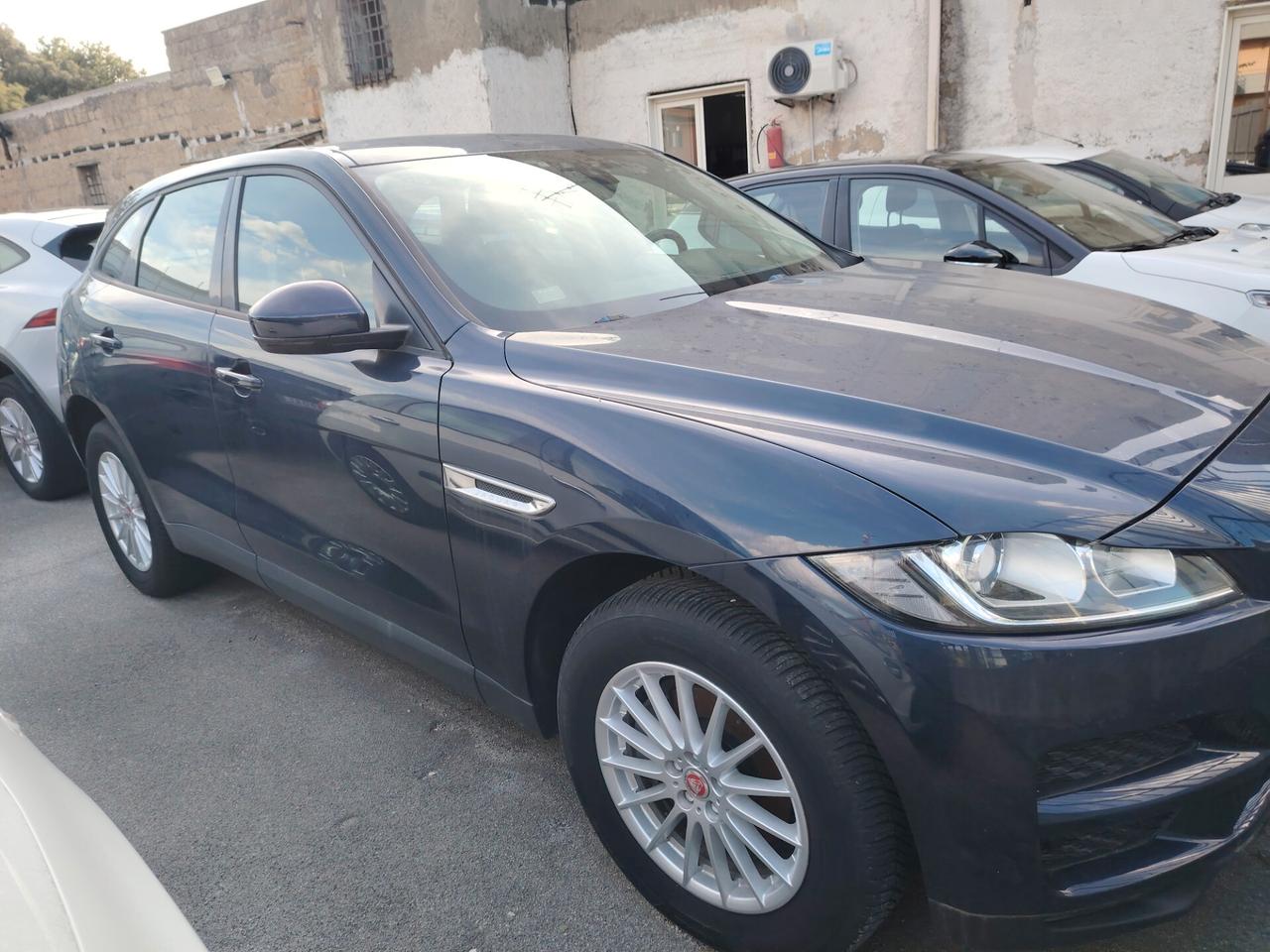 Jaguar F-Pace 2.0 D 240 CV AWD aut. Pure