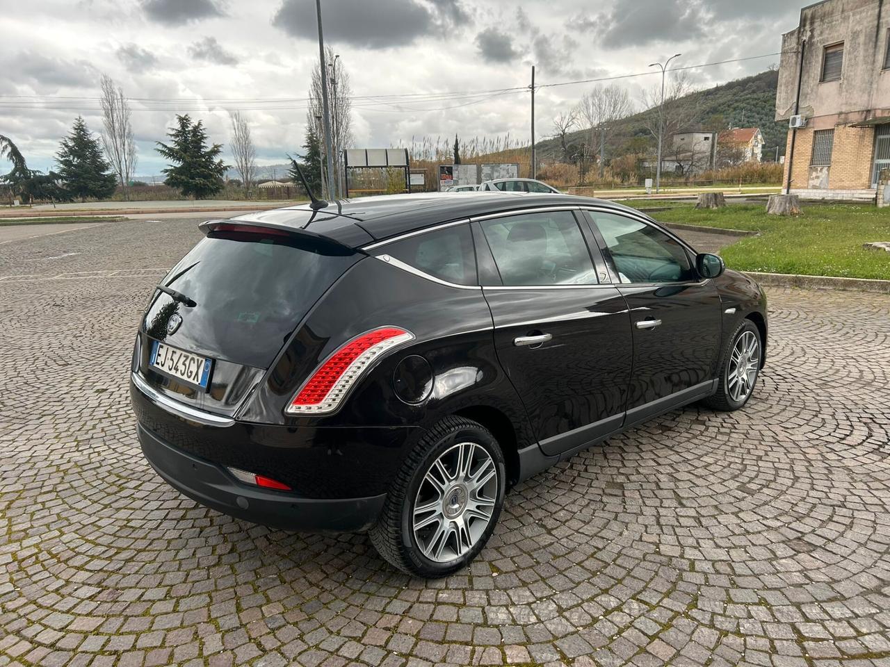 Lancia Delta 1.4 Multiair 140 CV BENZINA e GPL