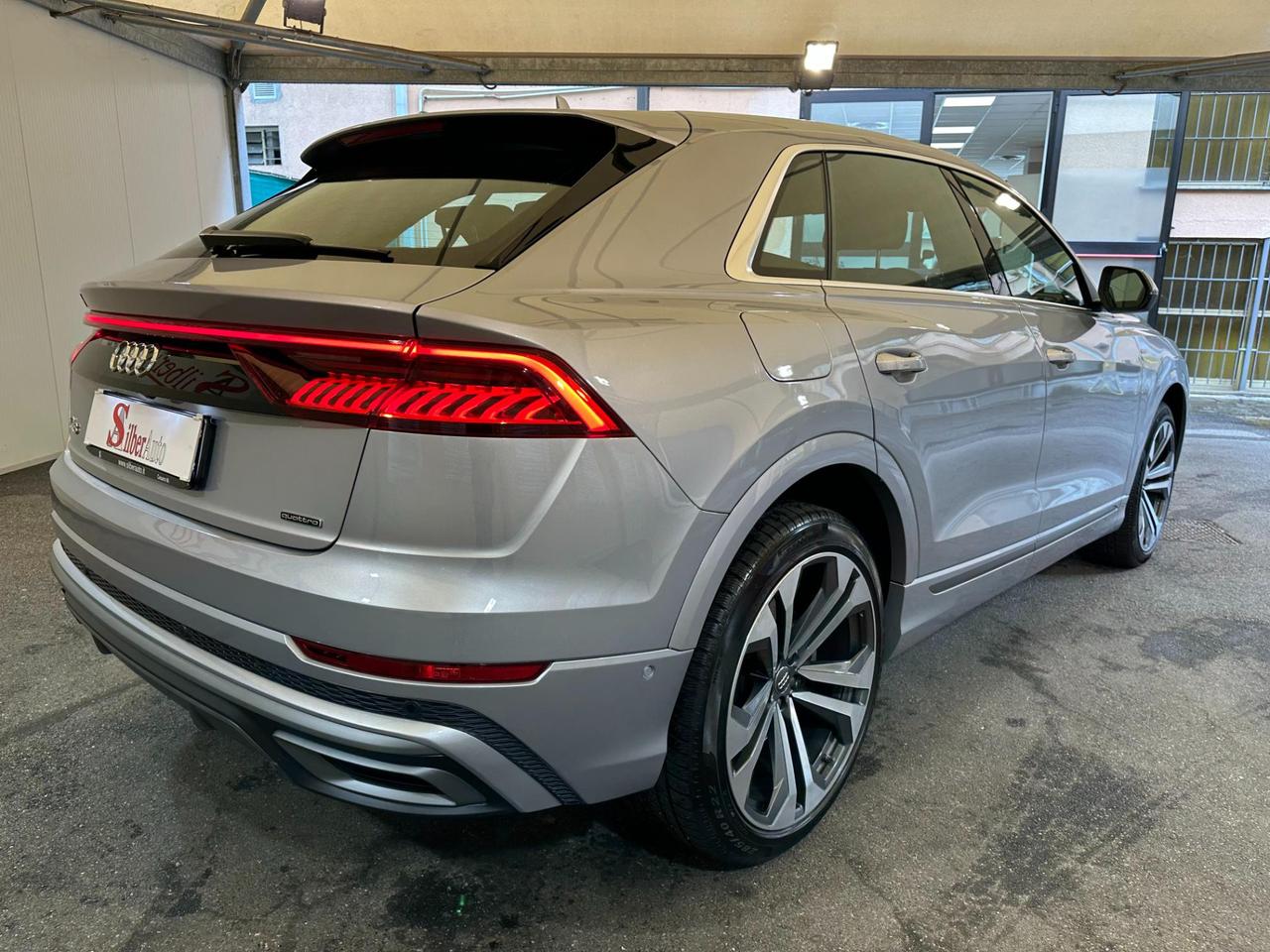 Audi Q8 55 3.0 TFSI MHEV Sport S-LINE Quattro Tiptronic"FARI MATRIX"
