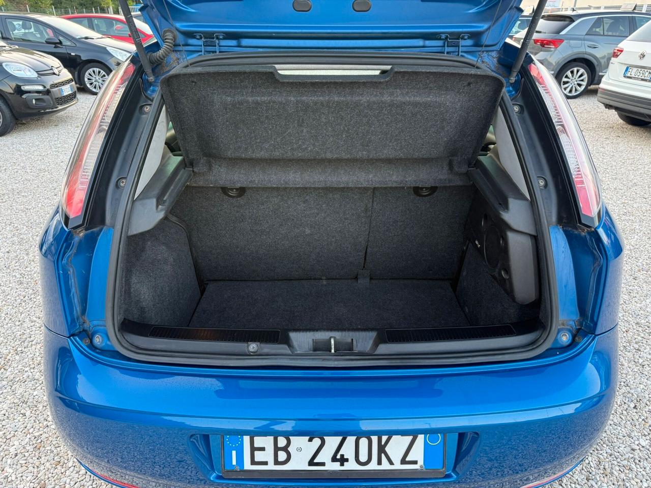 Fiat Grande Punto 1.3MJT 75 3p.Van Actual 4pt