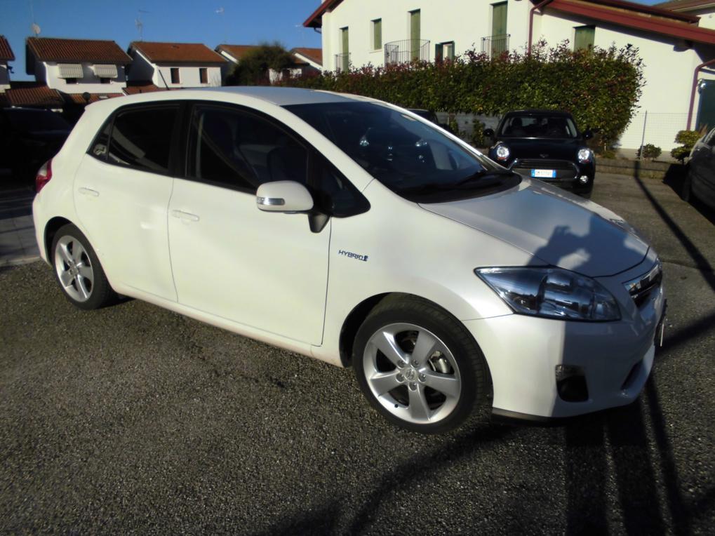 Toyota Auris 1.8 Hybrid 5 porte Lounge