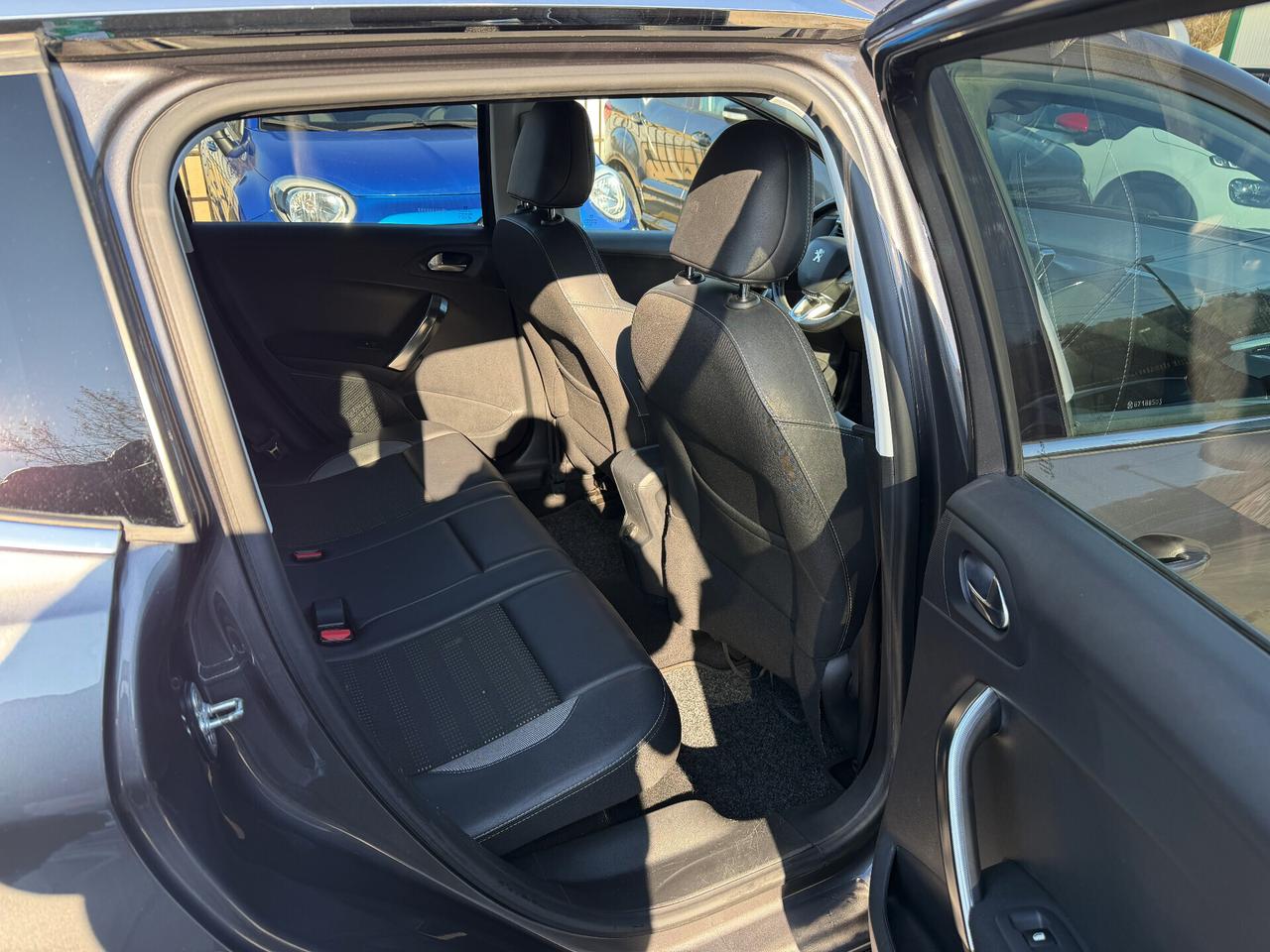 Peugeot 2008 BlueHDi 100 GT Line /2017