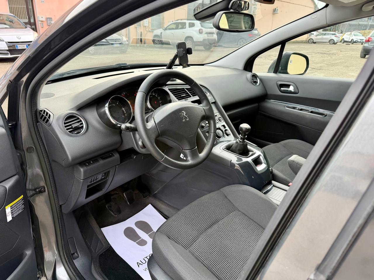 Peugeot 5008 1.6 HDi 115CV 7 Posti 2011