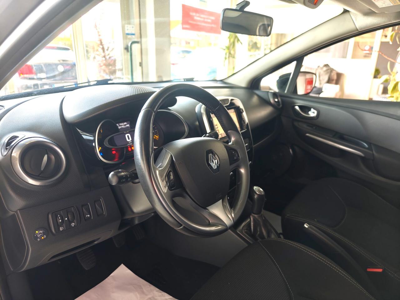 Renault Clio 1.2 75CV GPL 5 porte Costume National