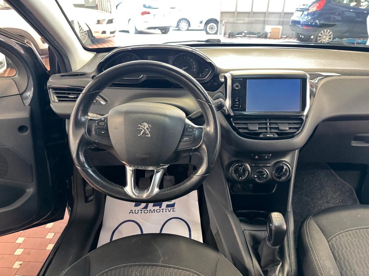 Peugeot 208 PureTech 82 5 porte Allure - NEOPATENTATI