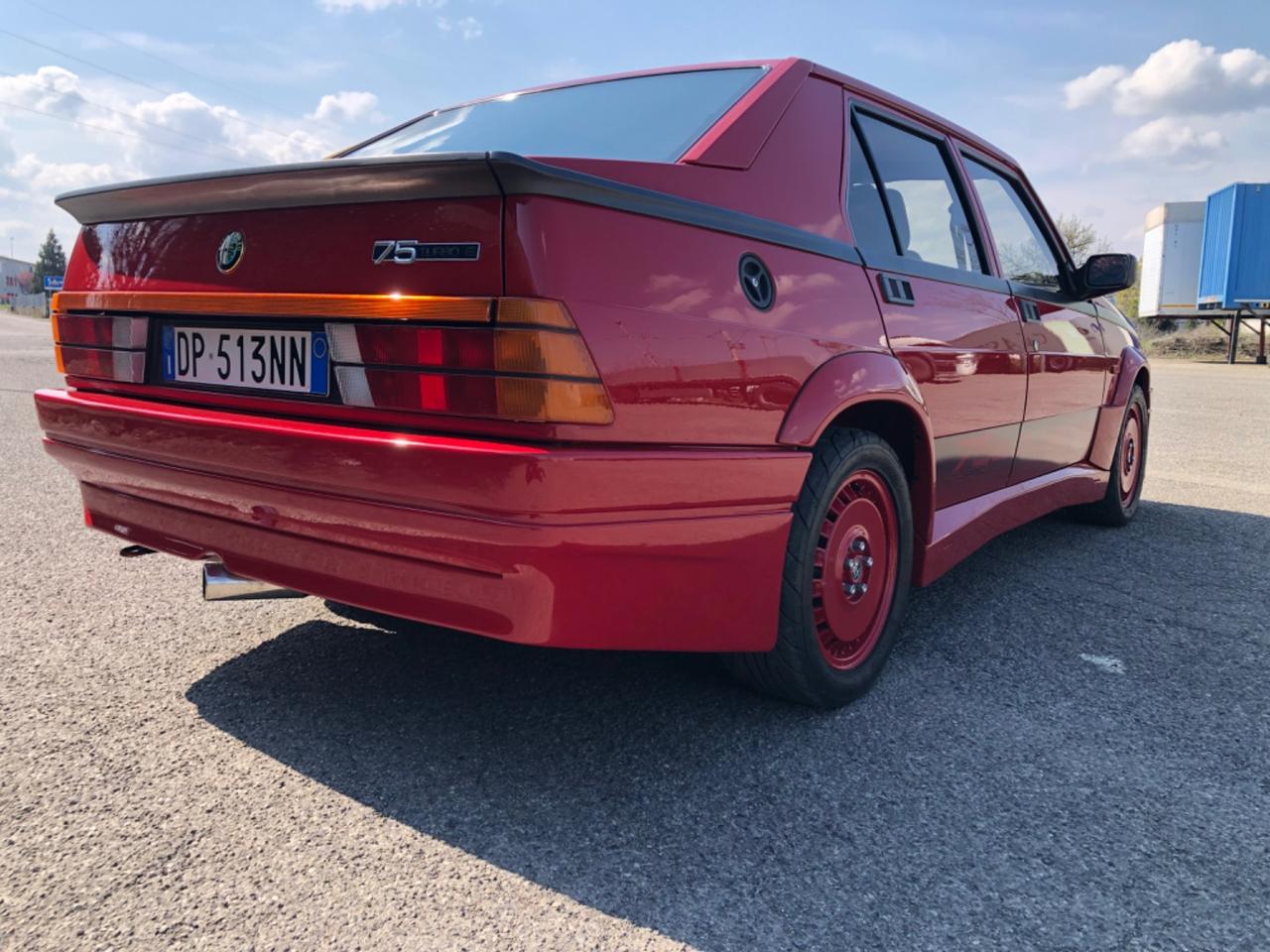 Alfa Romeo 75 1.8i turbo evoluzione fuori serie