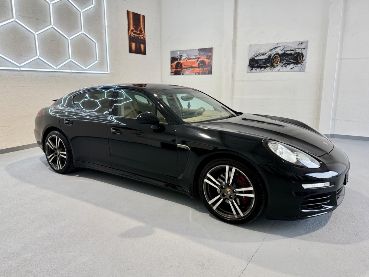 Porsche Panamera 3.0 Diesel 300CV - Full Optional