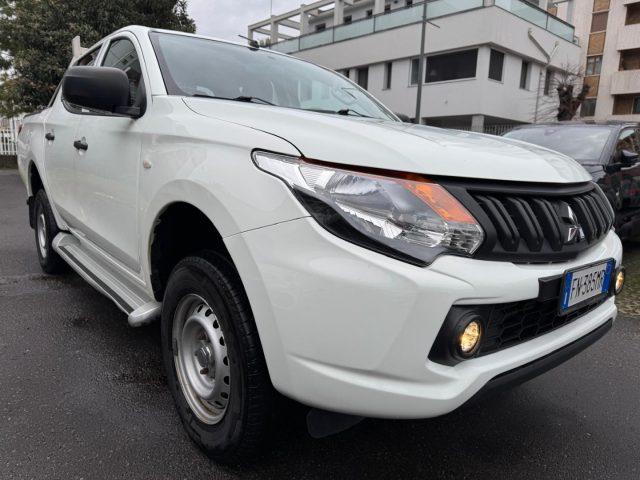 MITSUBISHI L200 2.4 DI-D/154CV Double Cab Invite