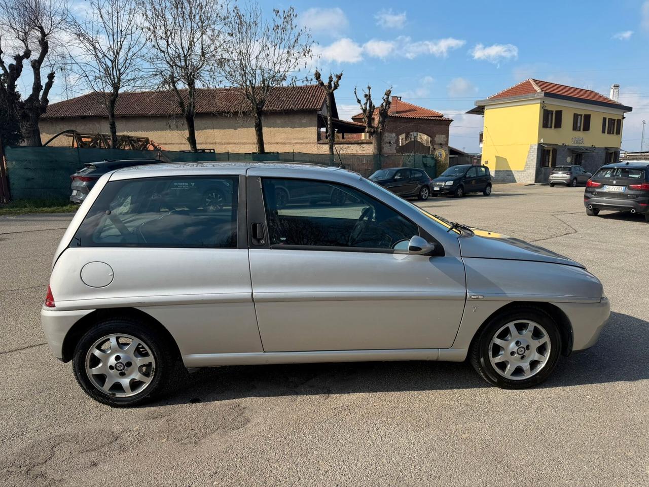 Lancia Y 1.2i benzina