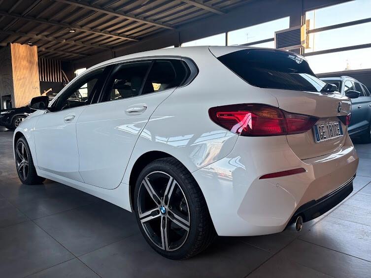 Bmw 116d 5 porte NEOPATENTATI