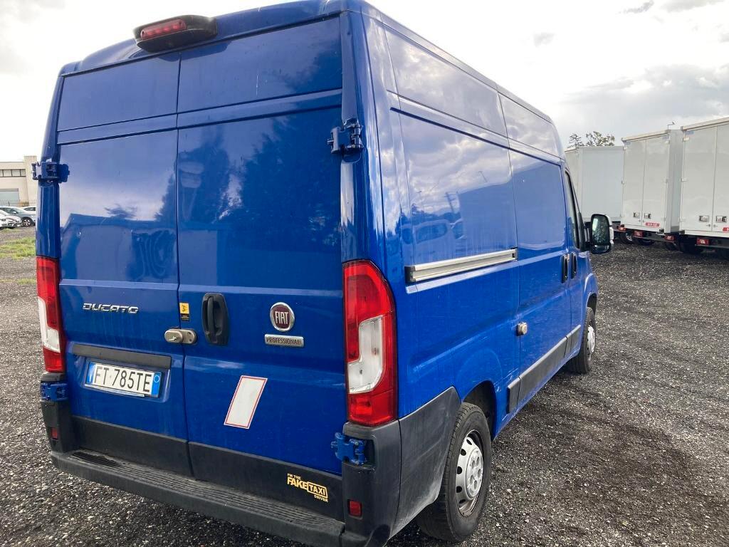 Fiat Ducato FIAT DUCATO 33 Q 2.3 MJT 130 CV EU 6 P. MEDIO T. ALTO