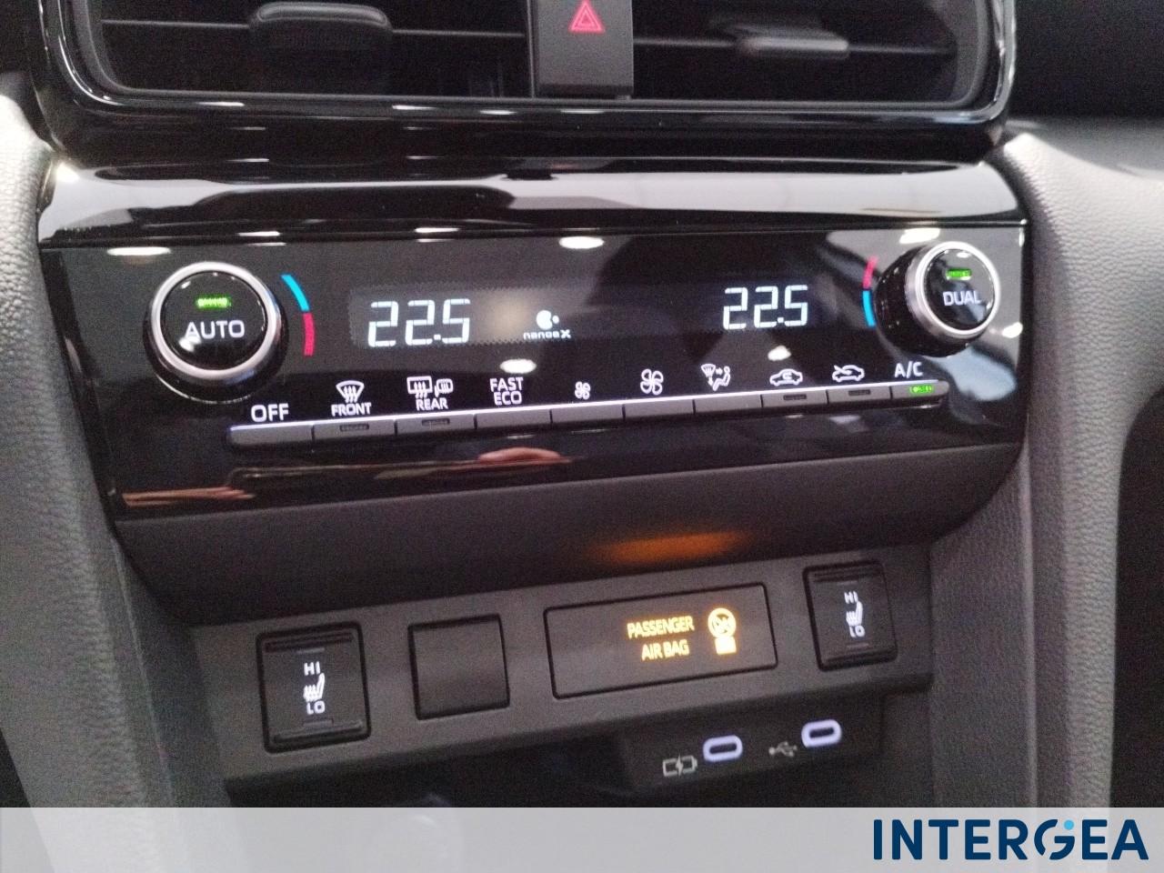 TOYOTA Yaris Cross 1.5h Lounge fwd 130cv e-cvt