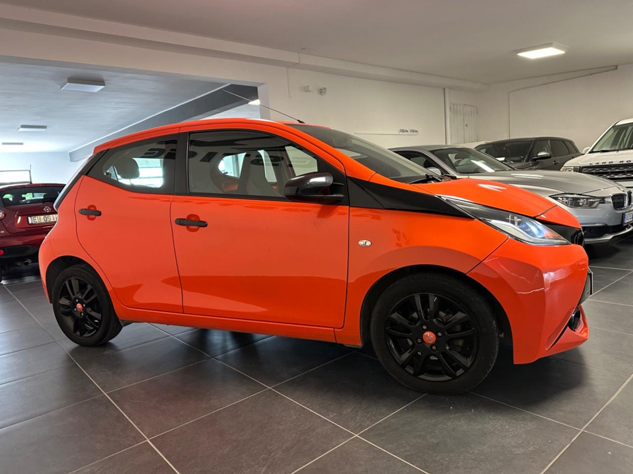 TOYOTA AYGO 1.0 AUTOMATICA 68CV GPL NEOPATENTATI