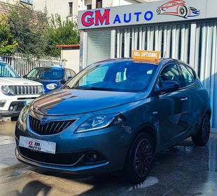 Ypsilon Gold con ricarica Cell e retrocamera 2023