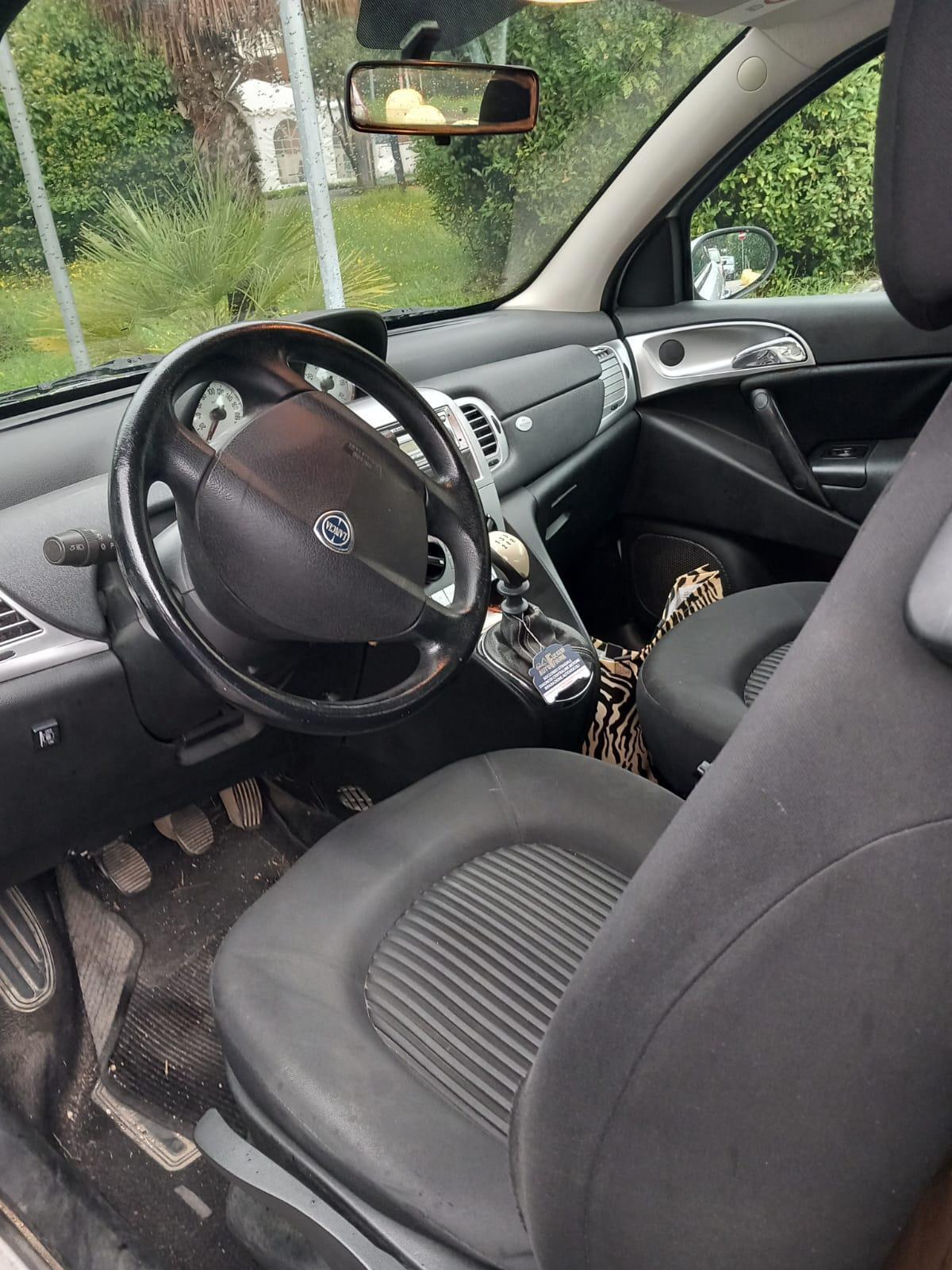 Lancia Ypsilon 1.4 Oro Ecochic GPL