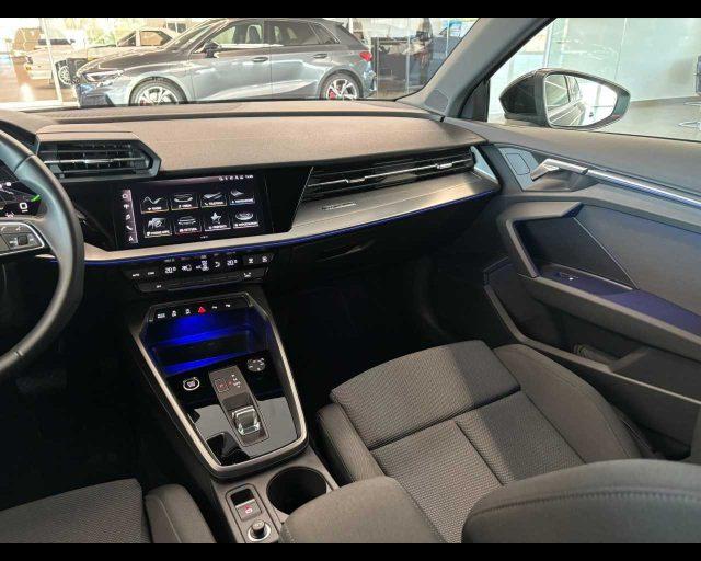 AUDI A3 Sedan 35 TDI S tronic S line edition