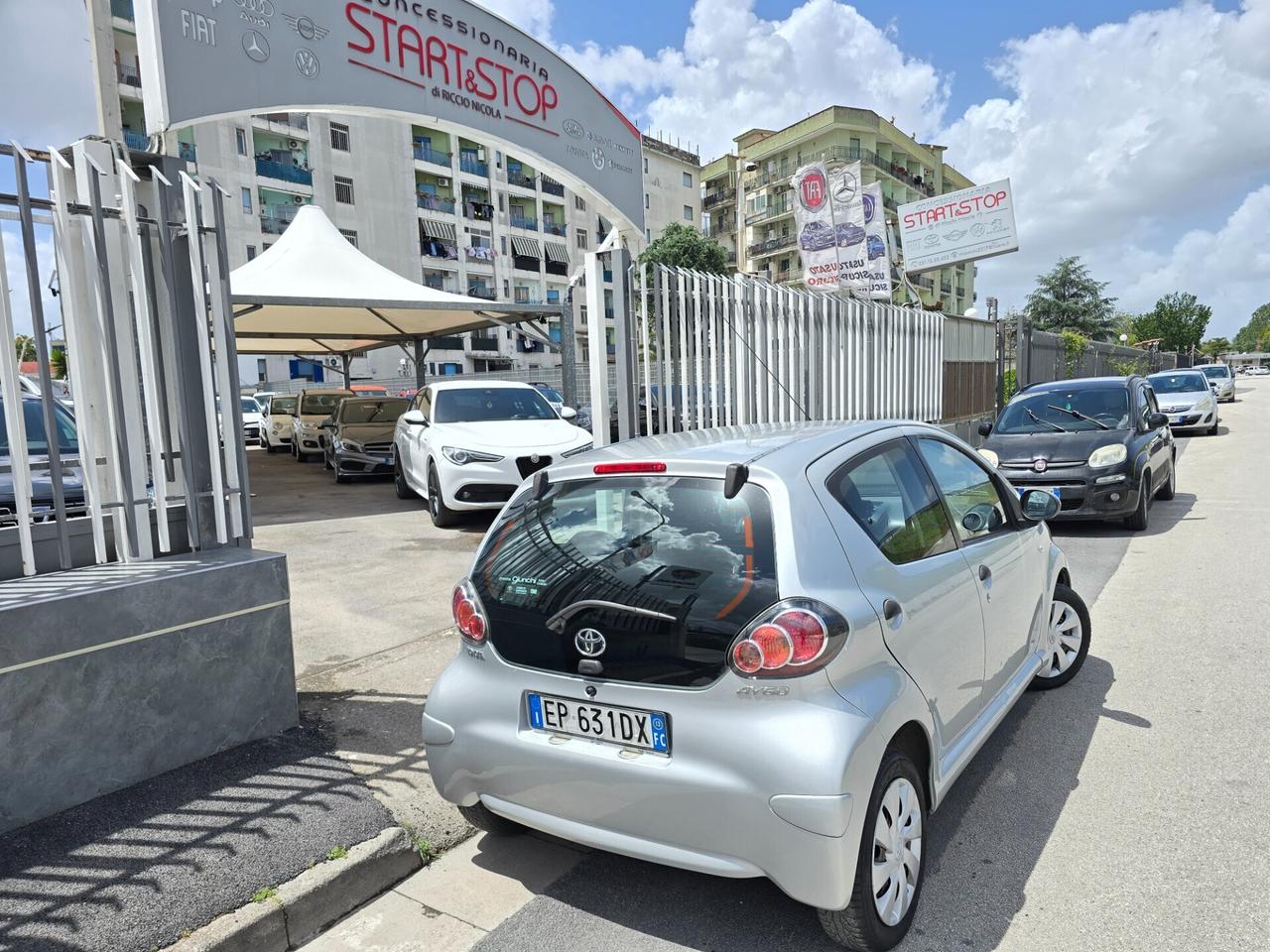 Toyota Aygo 1.0 12V VVT-i 5 porte Lounge Connect