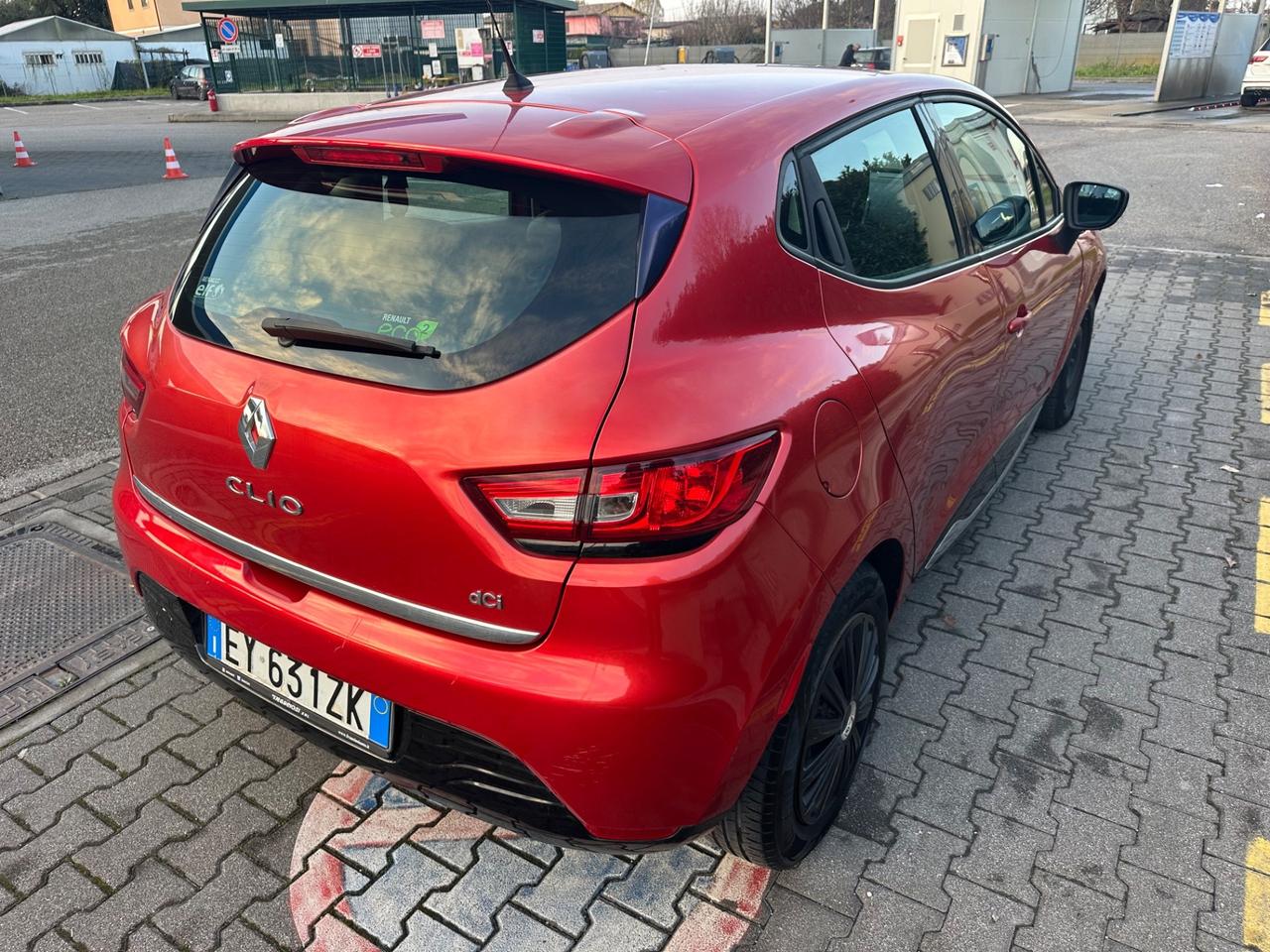 Renault Clio diesel 1.5 NEOPATENTATI 2015