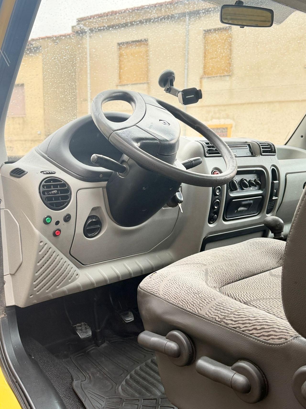 Renault Master 2.5 td ribaltabile