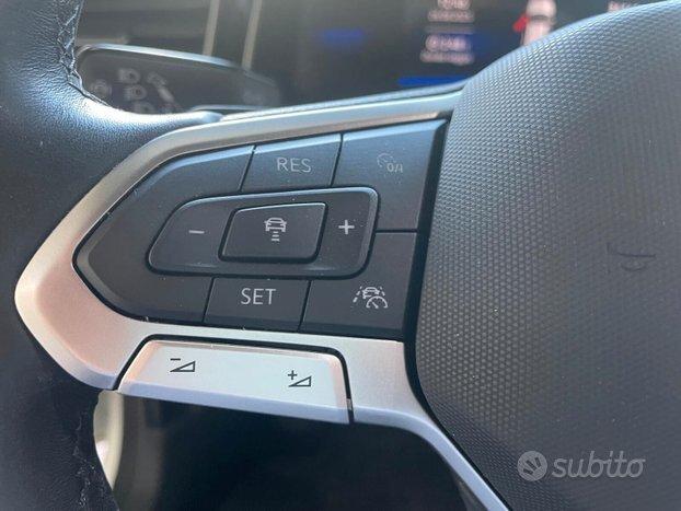 Volkswagen Polo 1.0 TSI DSG R-Line