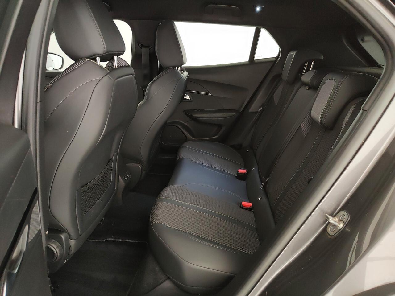 Peugeot 2008 BlueHDi 130 S&S EAT8 GT