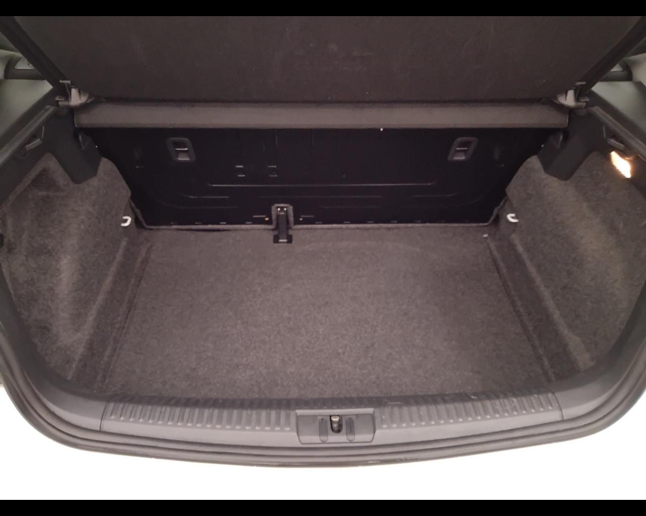 VOLKSWAGEN Polo V 2014 - Polo 5p 1.0 mpi Trendline 60cv