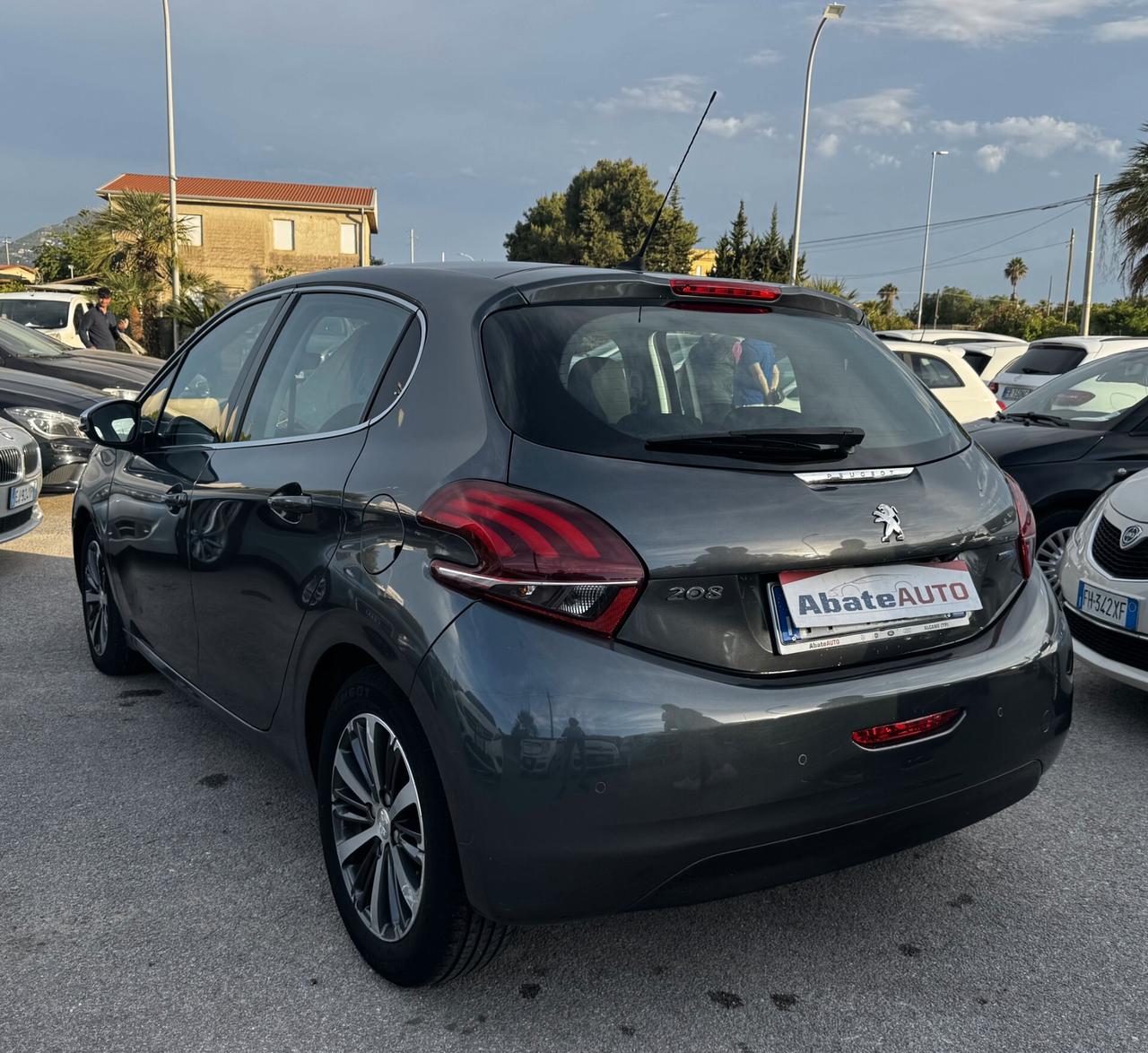 Peugeot 208 BlueHDi 120 S&S 3 porte GT Line