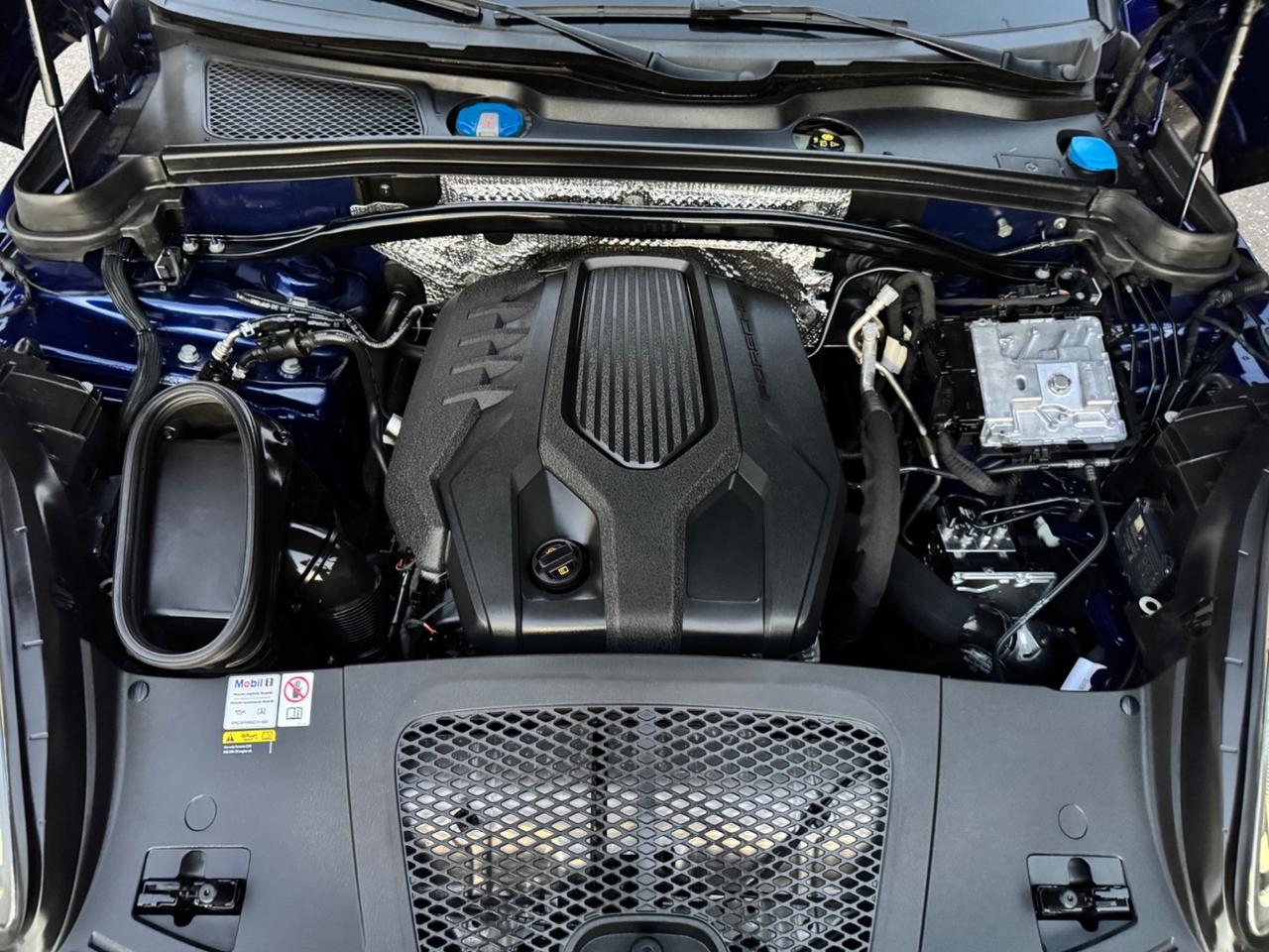 Porsche Macan cerchi 21, tetto, tagliandi Porsche