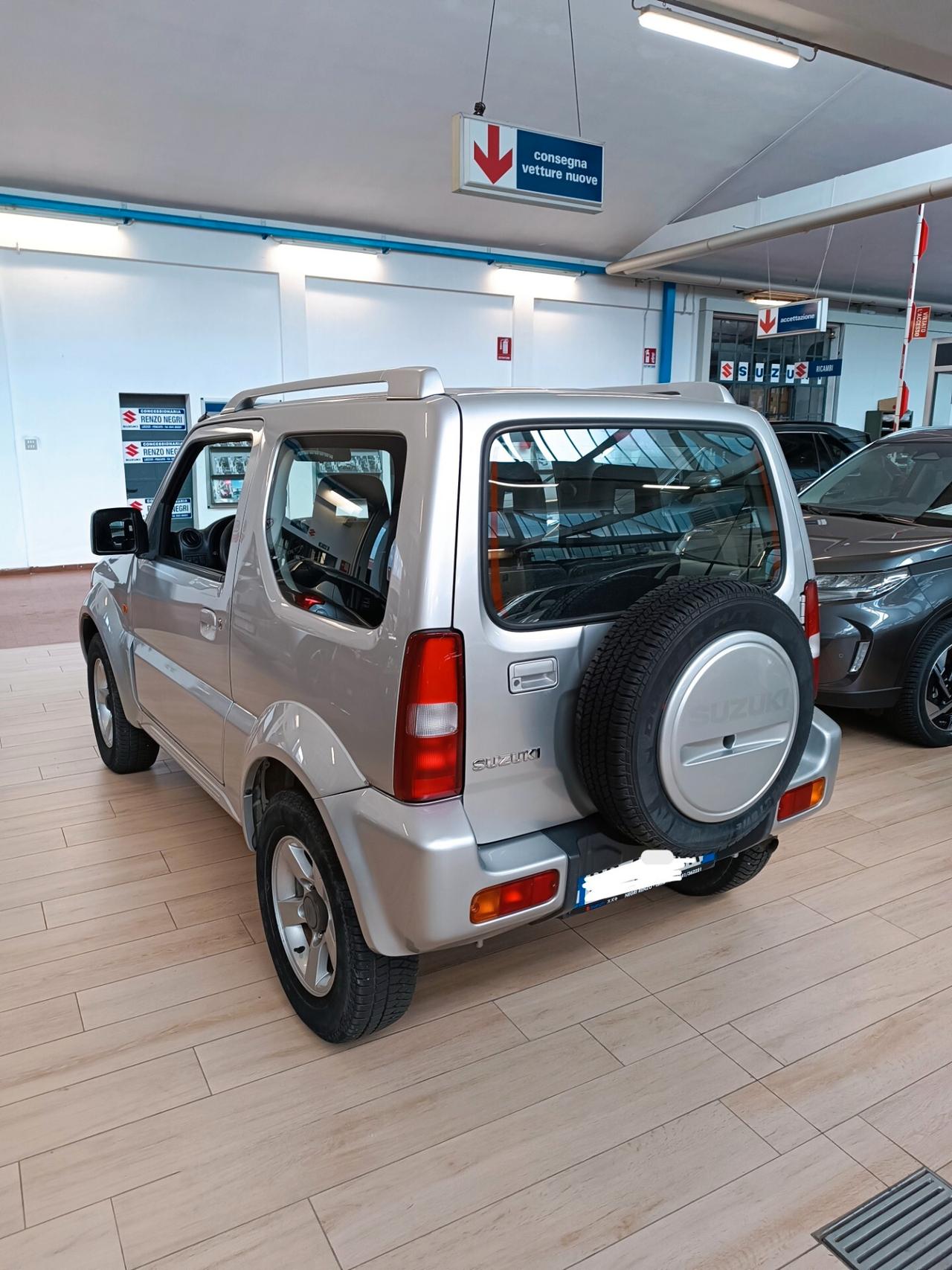 Suzuki Jimny 1.3i 16V cat 4WD JLX Più