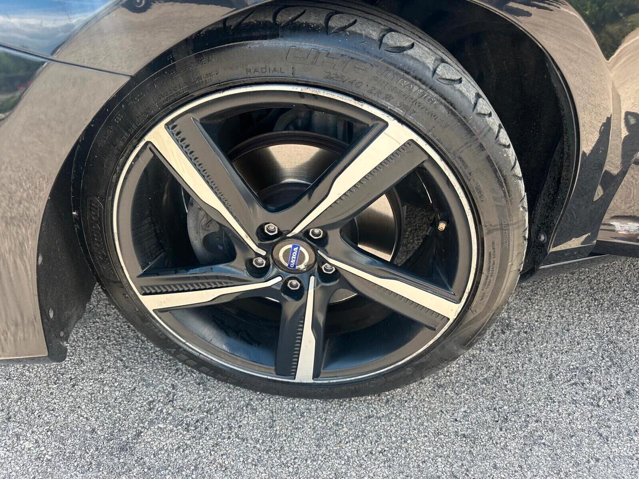 Volvo V40 D2 1.6 Powershift SUMMUM NEOPATENTATI AUTOMATICA