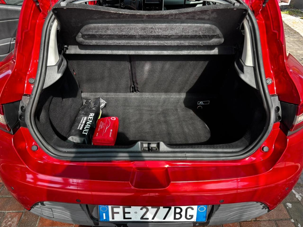 Renault Clio dCi 8V 75CV Start&Stop 5 porte Energy Zen GUIDABILE DA NEOPATENTATI PERMUTABILE