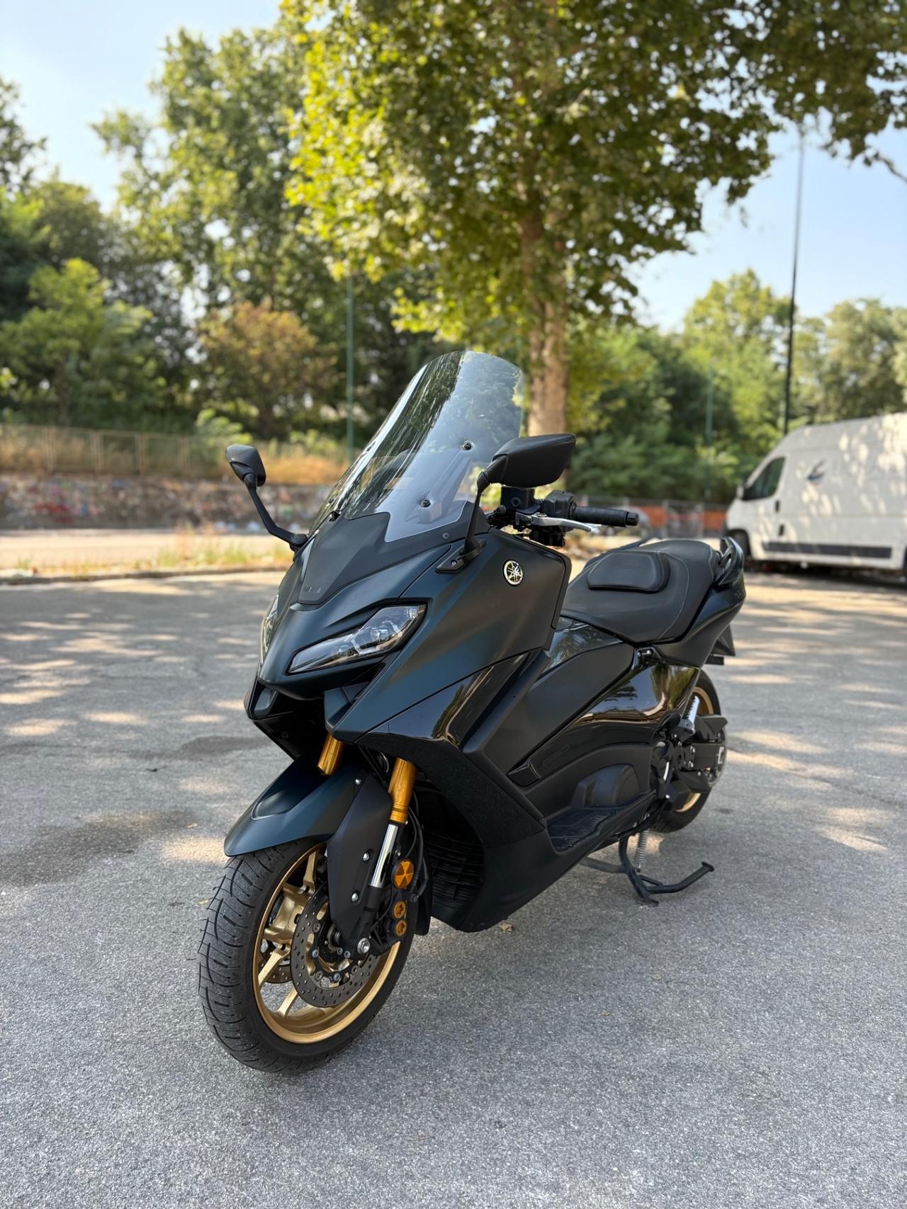 Yamaha T Max 560 cc Tech Max SUPER ACCESSORIATO