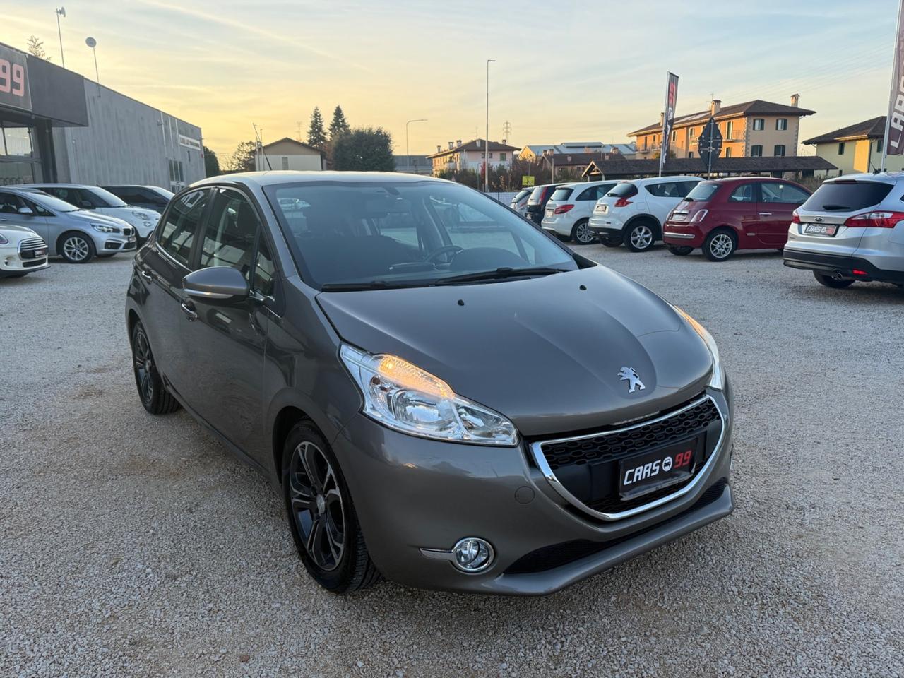 Peugeot 208 1.6 e-HDi 92 CV Stop&Start 5 porte Allure