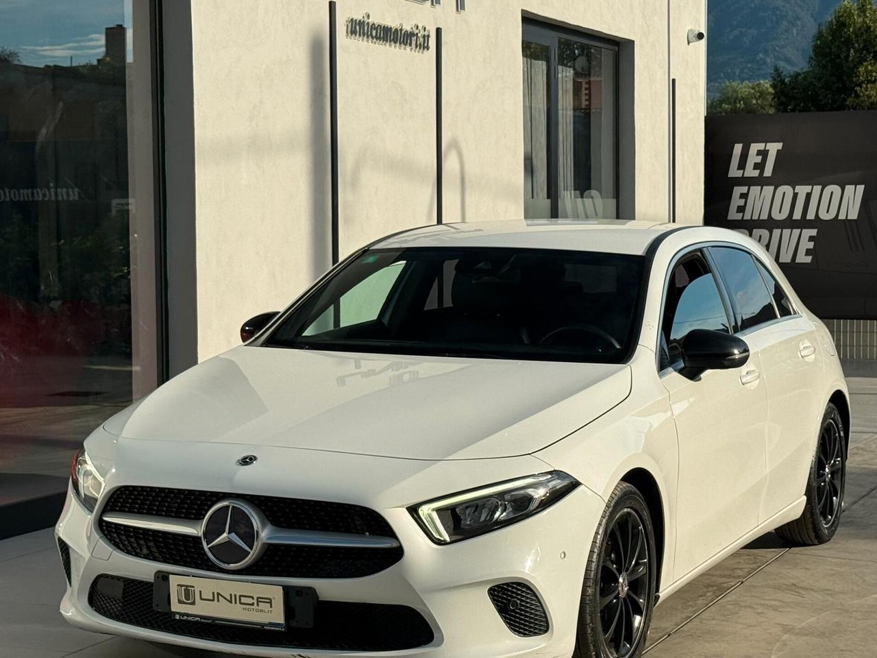 Mercedes-Benz A 180 D 116 CV SPORT AUTO CAMERA - FULL LED