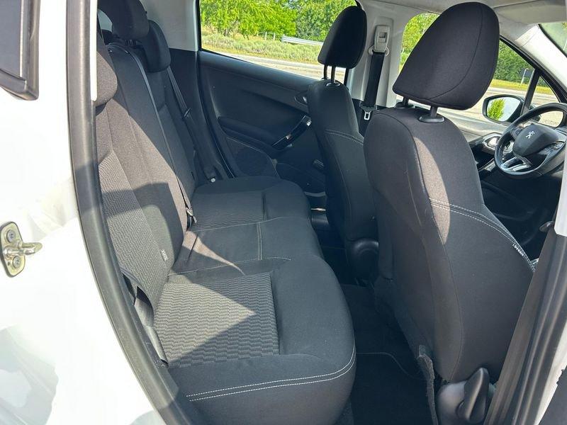 Peugeot 208 208 5p 1.4 hdi 8v Access