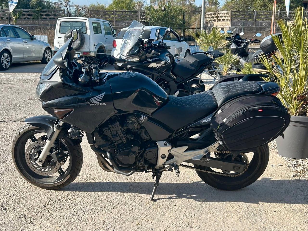 Honda CBF 600