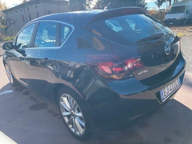 Opel Astra 1.7 CDTI 110CV 5 porte Cosmo