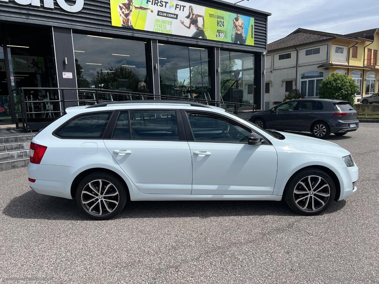SKODA Octavia 1.4 TSI DSG Wagon Exec. G-Tec UNICO PROPRIETARIO