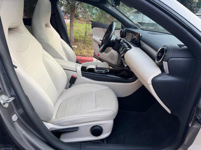 MERCEDES-BENZ CLA 200 Automatic Shooting Brake Sport