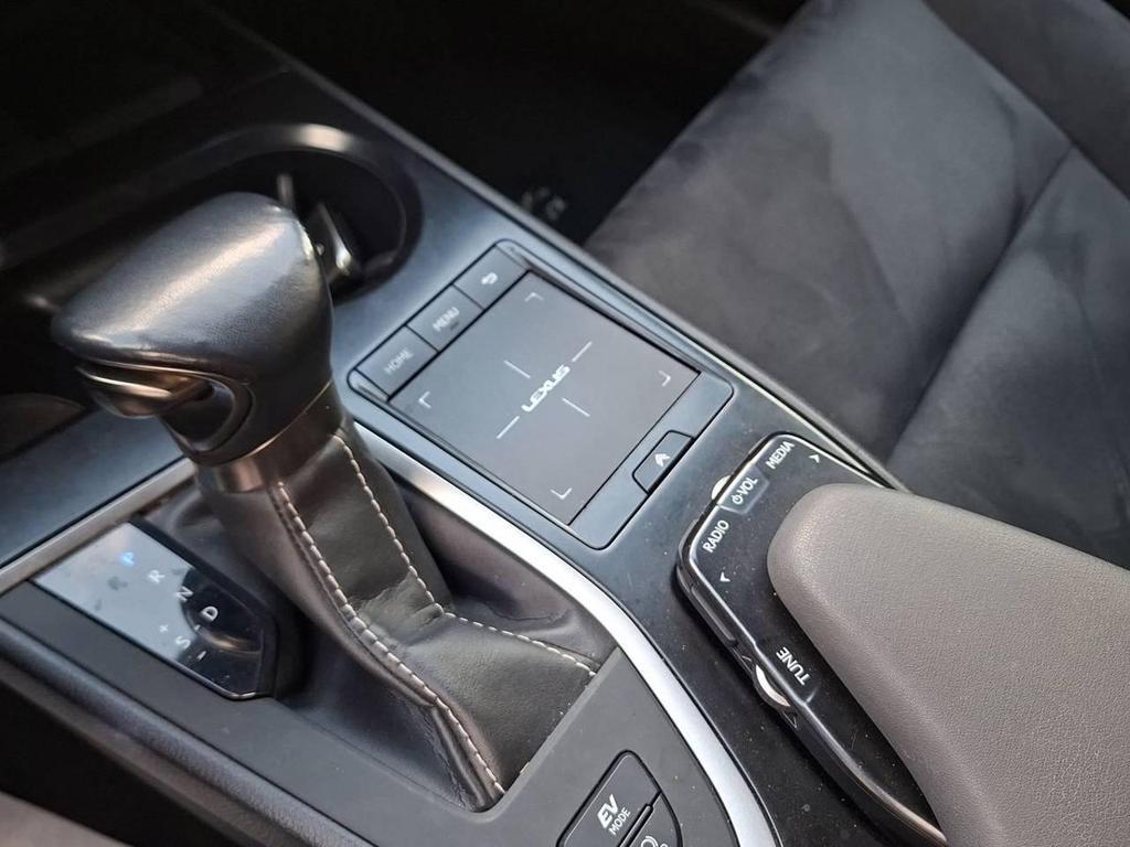 Lexus UX 250h 2.0 Hybrid Business 2WD Power Split Device