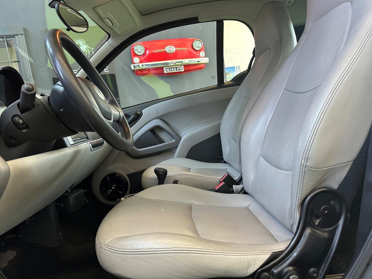 Smart ForTwo 1000 52 kW MHD NAVI-PELLE