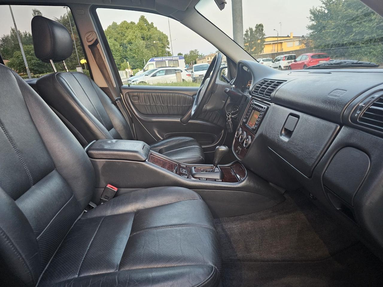 Mercedes-benz ML 270 CDI 163cv Aut*Pelle*Navi*Tetto*Xeno*Pdc*