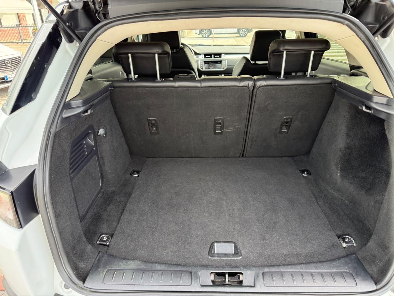 Land Rover Range Evoque 2.2 TD4 5p. British Edition Dynamic