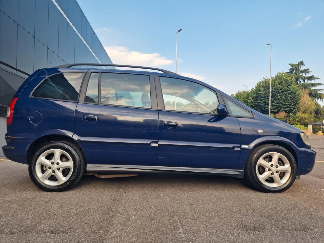 Opel Zafira 1.6 16V cat Elegance