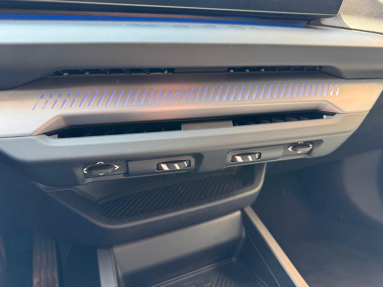 Bmw 118 118d MSport Design TUA DA 424 €