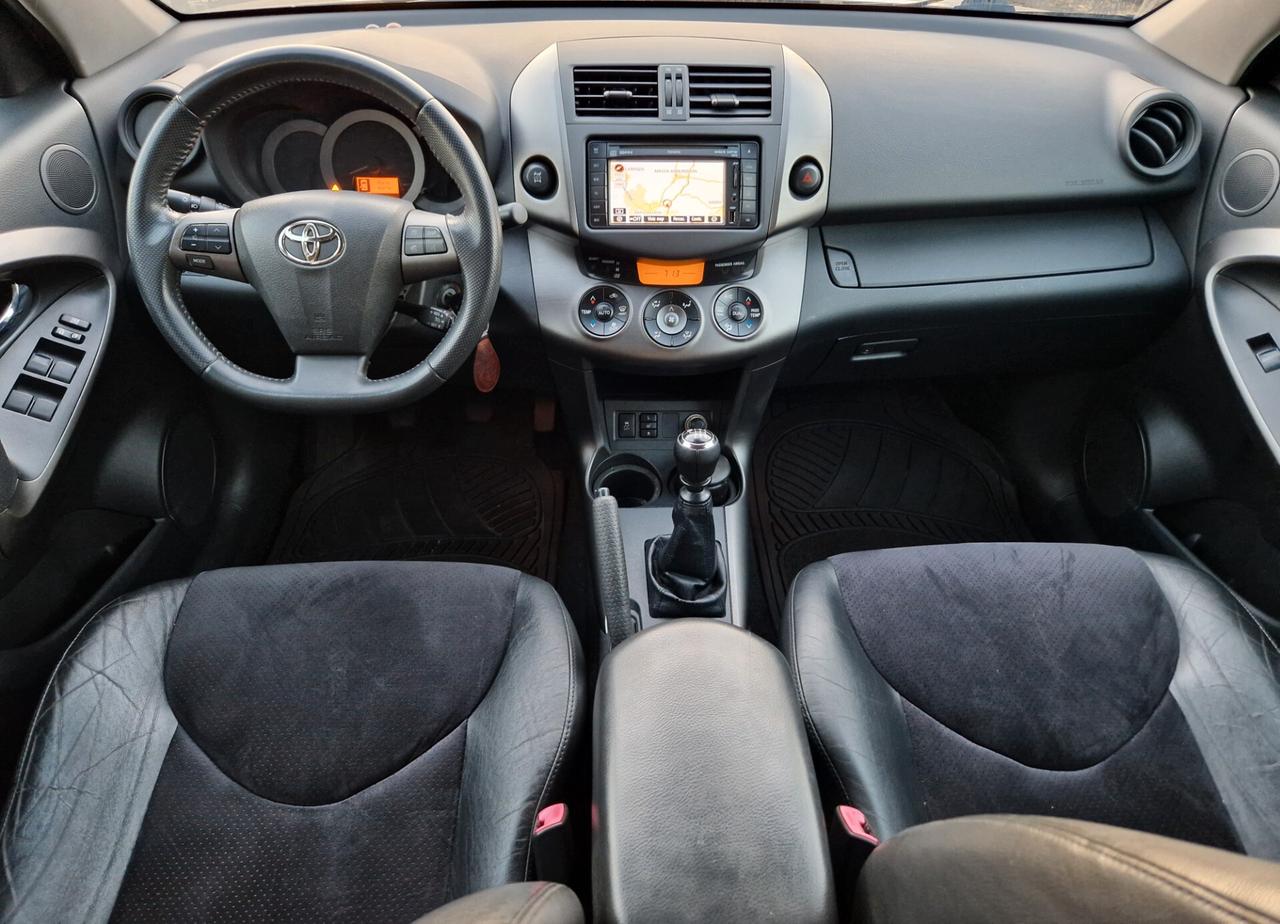 Toyota RAV 4 RAV4 Crossover 2.2 D-4D 150 CV DPF Exclusive